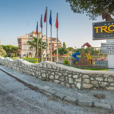 Hotel Helen Troya Geyikli 4*