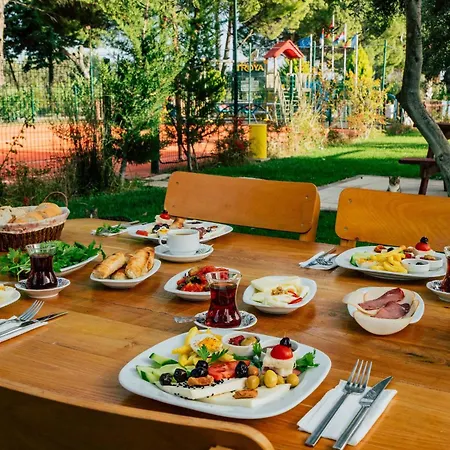 Helen Troya Hotel