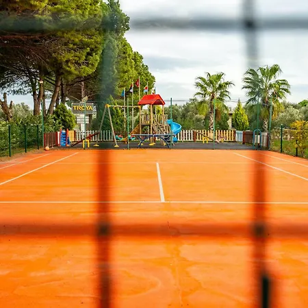 Helen Troya Hotel 4*