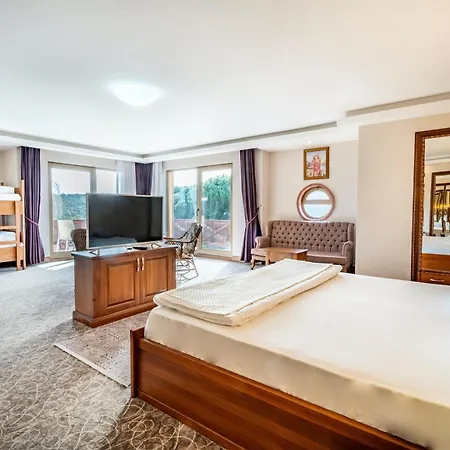 Helen Troya Hotel