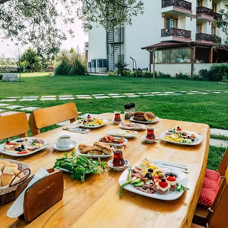 Helen Troya Hotel 4*