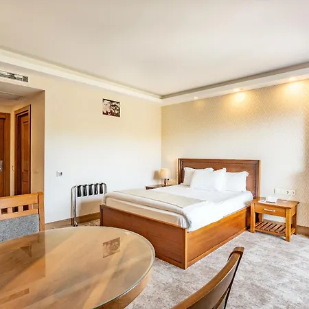 Helen Troya Hotel 4*